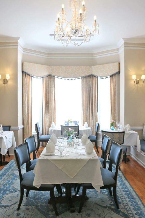 Rosedon Hotel Pembroke Buitenkant foto